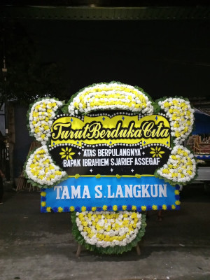 Papan Bunga Duka di Pagutan